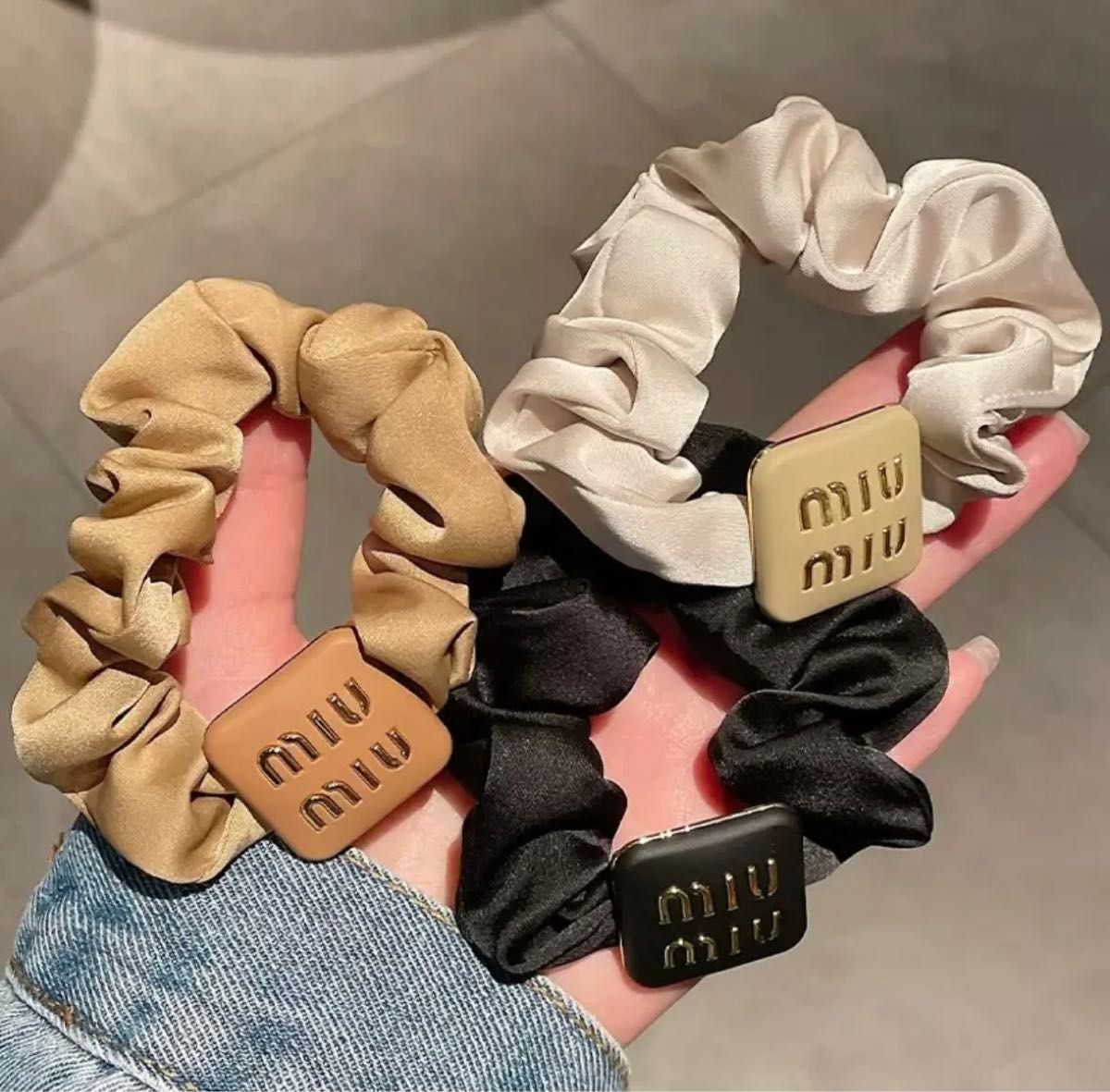 本日限定価格】miumiu シュシュ 3色セット 【2セット限定】髪 本日限定価格】miumiu シュシュ 3色セット 【2セット限定】髪