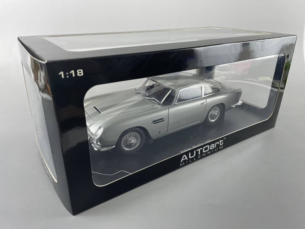 (C4)マニア必見！★AUTOart MILLENNIUM Aston Martin DB５ 1/18★アストンマーティン ミニカー 乗用車 クラッシックカー★綺麗です！_画像2