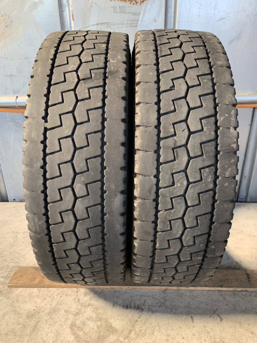 引取り可能！245/70R19.5 TOYO M626 22年製 7~8mm 中古タイヤ ２本セット