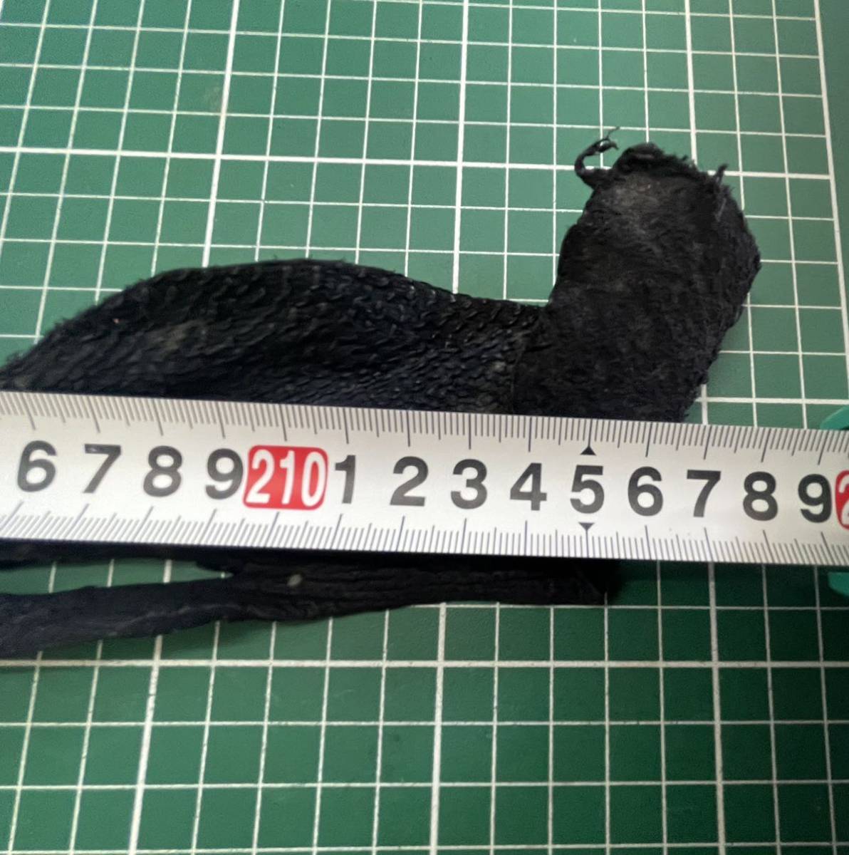 超ウルトラMAX激レア革 クジラの革 鯨の革ホエールレザー whale leather ブラック 厚さ2 6mm〜3mm 端の肉厚の部分は3mm以上あります| 超ウルトラMAX激レア革 クジラの革 鯨の革ホエールレザー whale leather ブラック 厚さ2 6mm〜3mm 端の肉厚の部分は3mm以上あります|