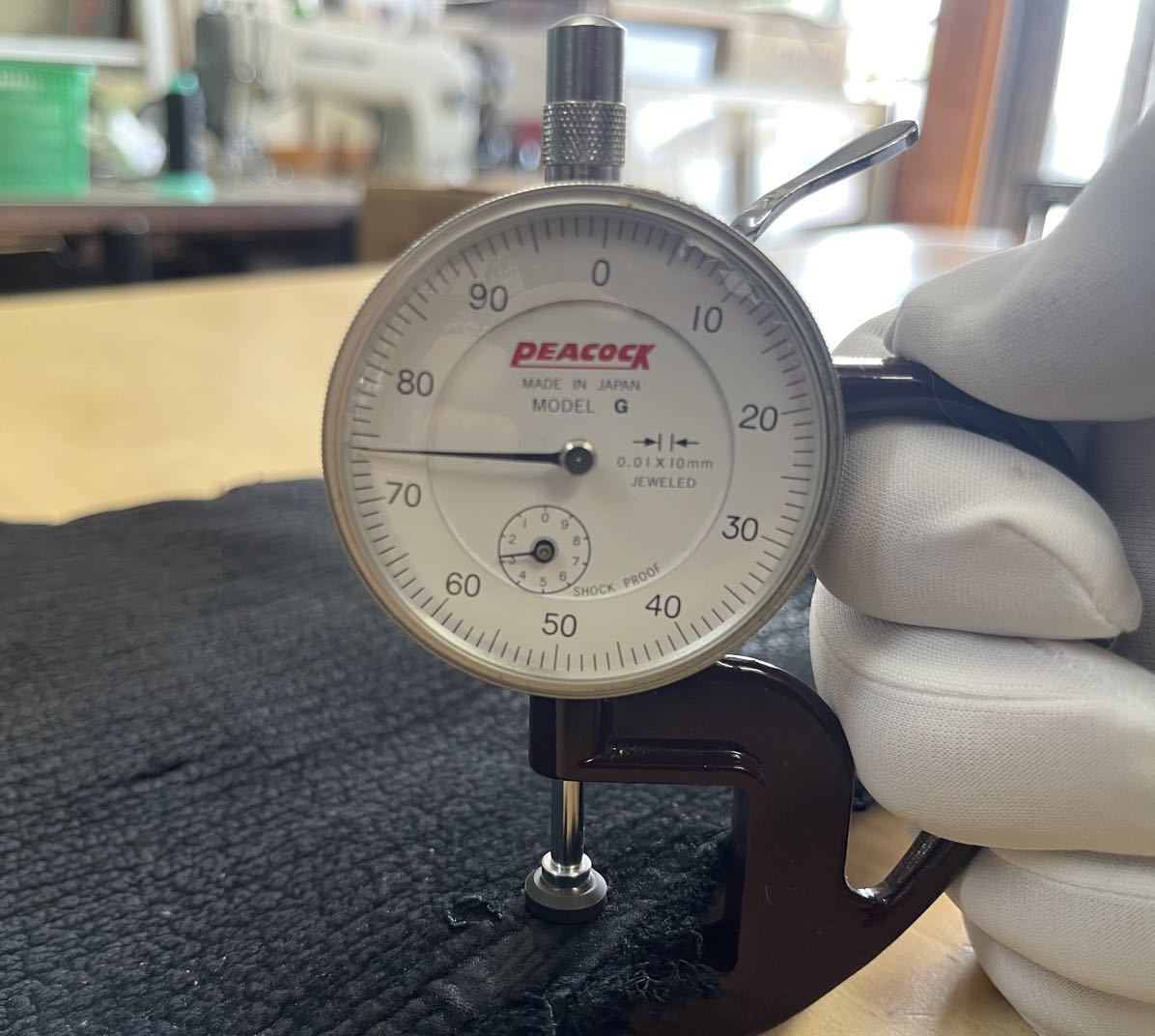 超ウルトラMAX激レア革 クジラの革 鯨の革ホエールレザー whale leather ブラック 厚さ2 6mm〜3mm 端の肉厚の部分は3mm以上あります| 超ウルトラMAX激レア革 クジラの革 鯨の革ホエールレザー whale leather ブラック 厚さ2 6mm〜3mm 端の肉厚の部分は3mm以上あります|