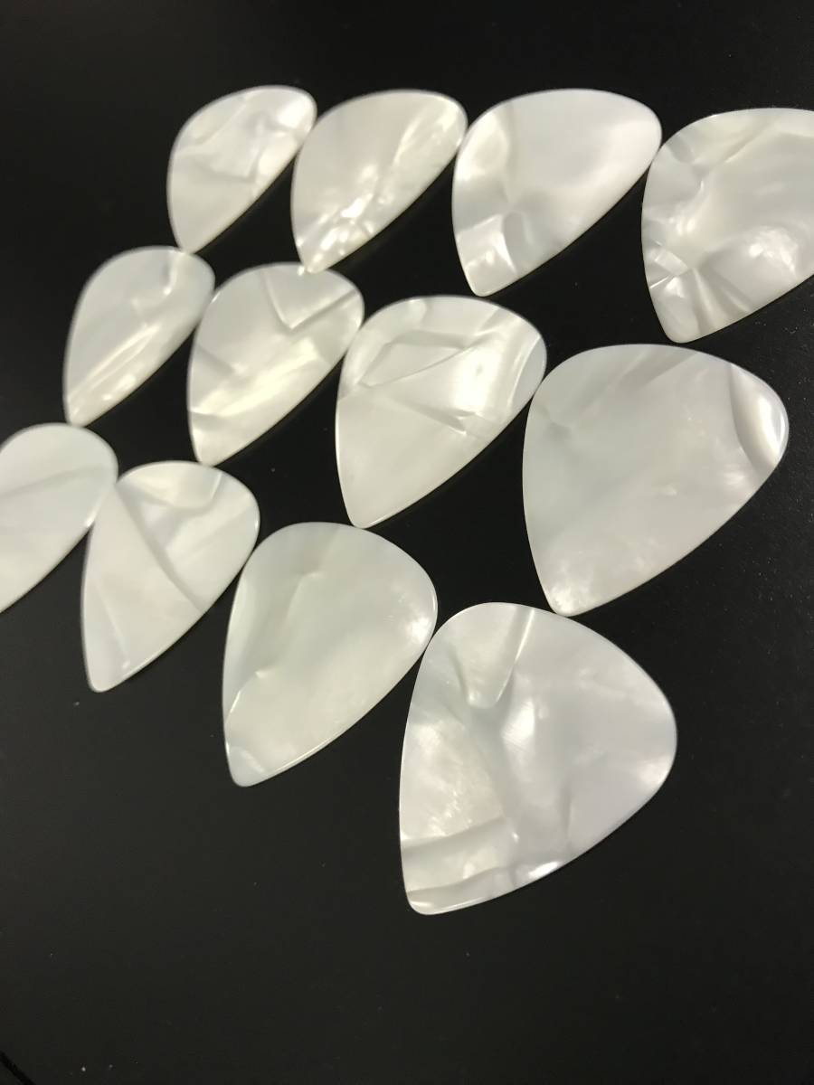  pick PL 1.0mm 12 sheets Teardrop pearl white cell roast cell Lloyd pick 1mm Ikeda industry IKEDA PICKS 1 several buy possible 