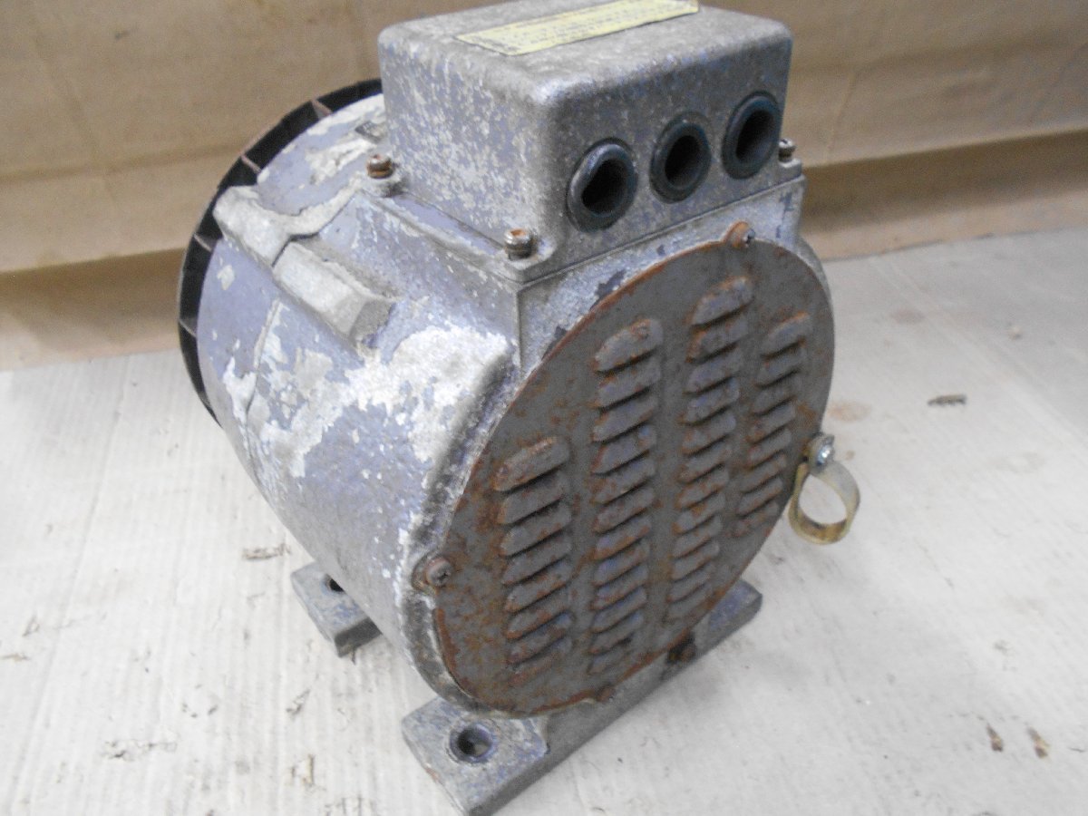 Yahoo!オークション - 26-112 澤藤電機㈱ 船舶用 充電発電機 Yahoo!オークション - 26-112 澤藤電機㈱ 船舶用 充電発電機