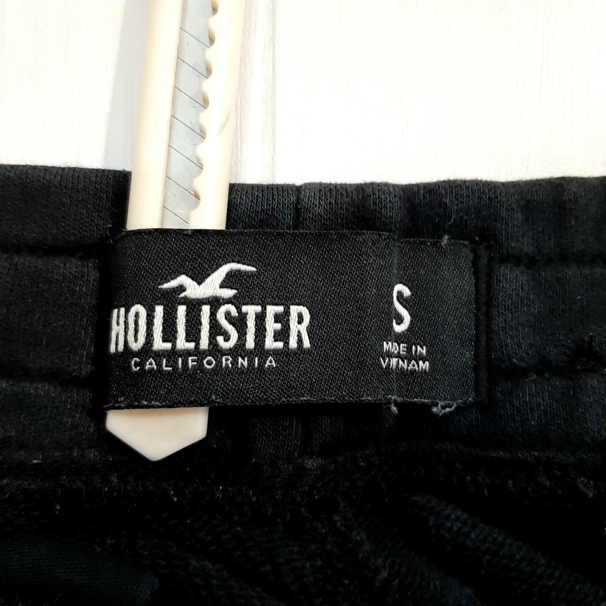 HOLLISTER ホリスター ジョガーパンツ スウェットパンツ メンズ S 黒 ブラック 程よく スリム フィット ビンテージ