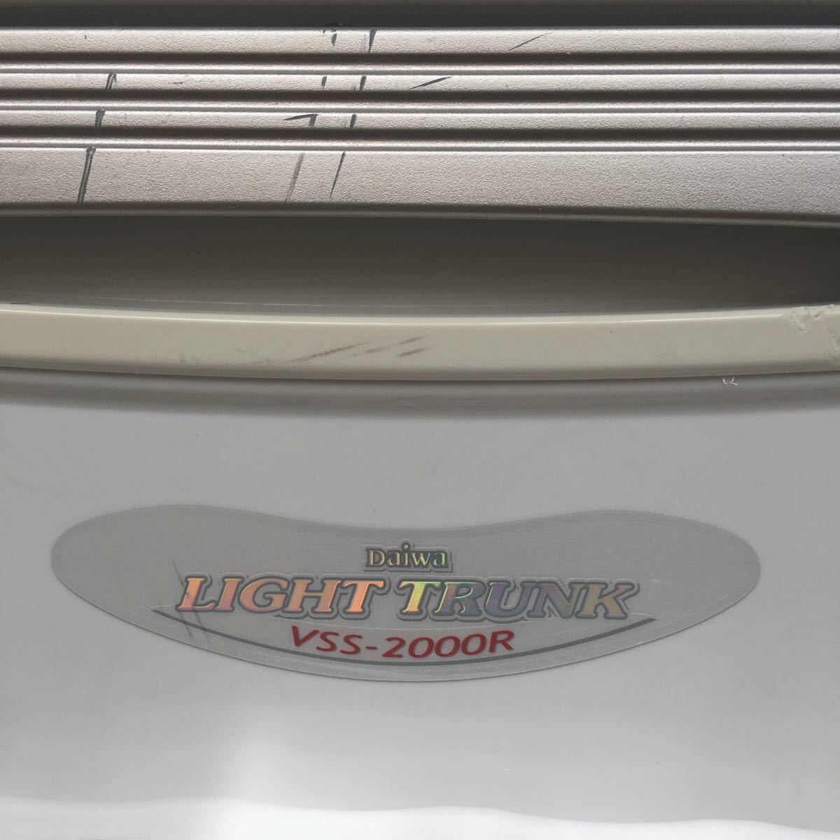 daiwa 燈手提箱 VSS2000R 6表面真空面板冷氣設備 原文:ダイワ ライトトランク VSS2000R 6面真空パネル クーラー