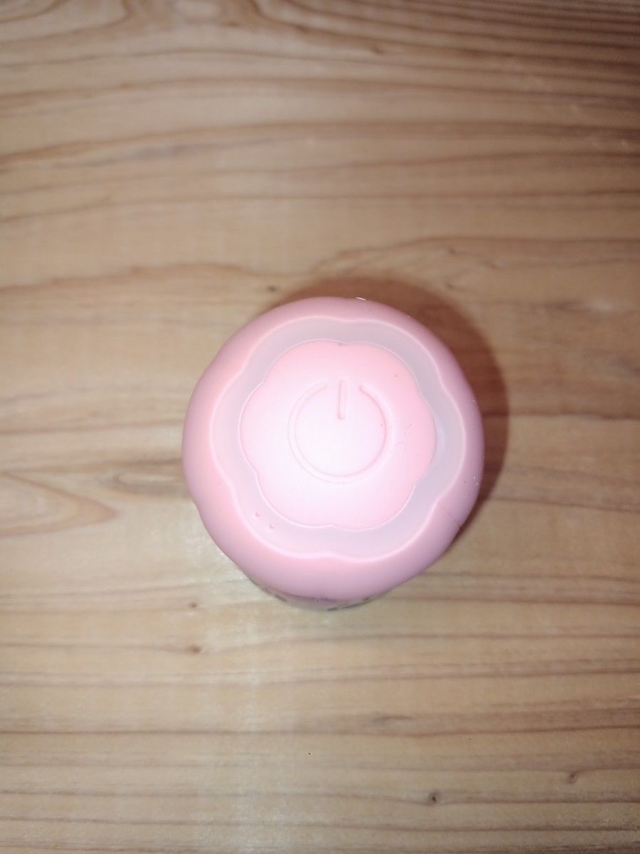 ピンク　猫のおもちゃ　電動自動ボール　光るLED　回転　健康　コロコロ　　運動