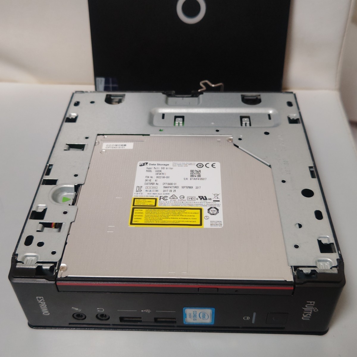 送料込・ジャンク品】FUJITSU ESPRIMO Q556/M (FMVB0402R) CPU 送料込・ジャンク品】FUJITSU ESPRIMO Q556/M (FMVB0402R) CPU