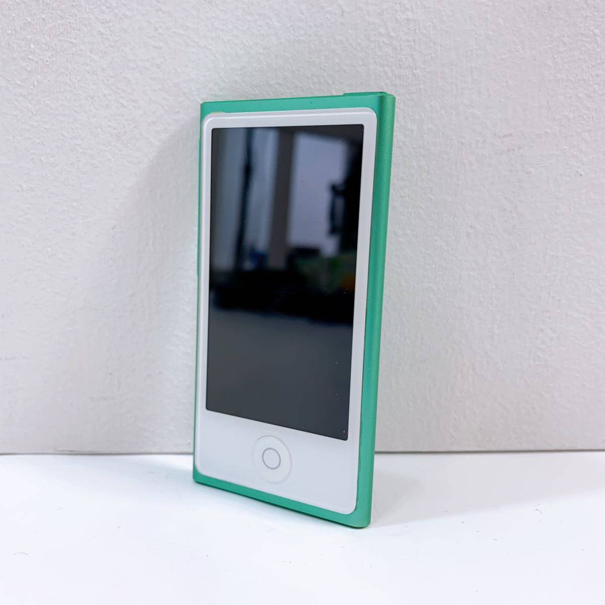 313☆中古☆ Apple iPod nano 第七世代 A1446 16GB グリーン アップル アイポッド ナノ オーディオ機器 プレイヤー 動作確認済み 現状品_画像1