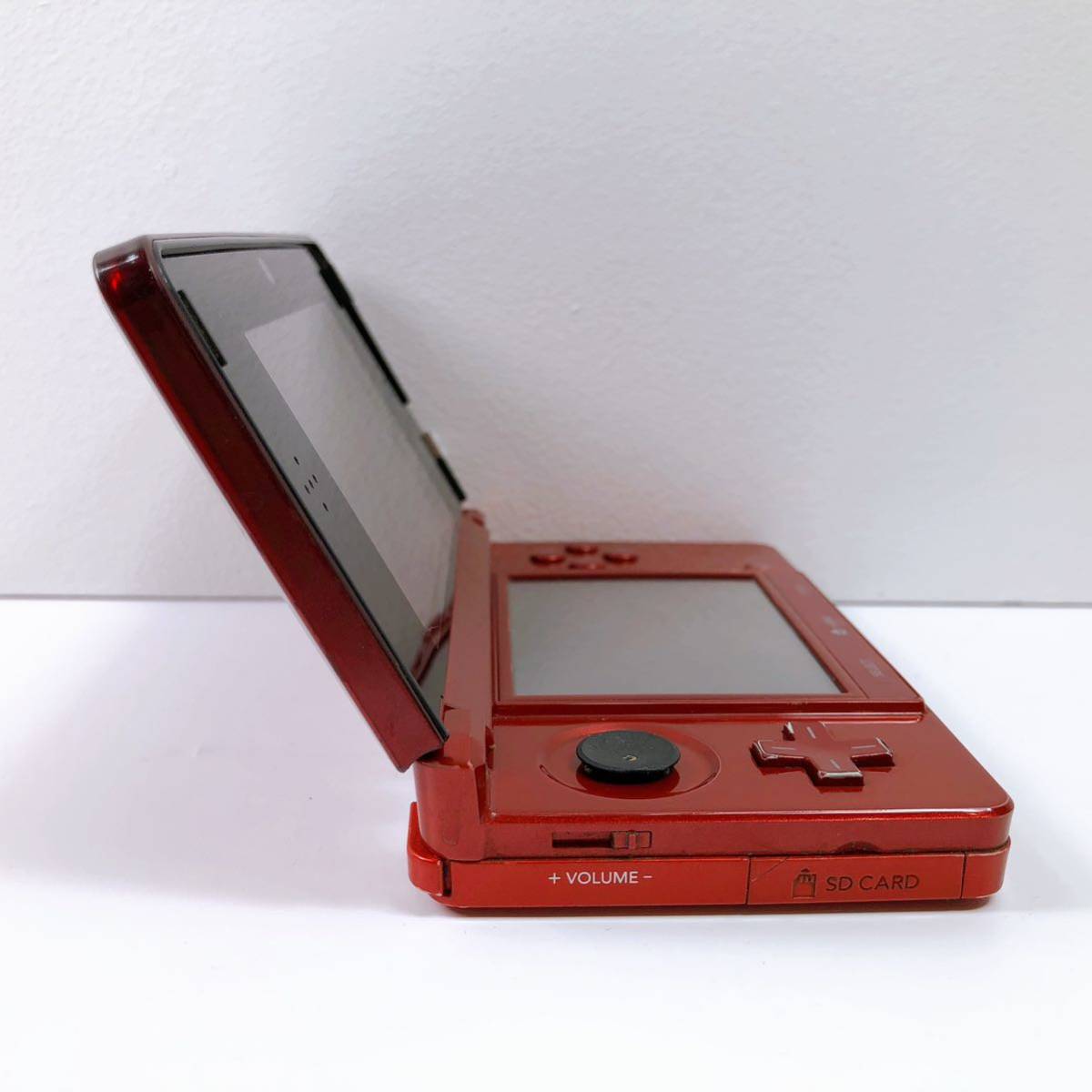 26【中古】Nintendo 3DS 本体 CTR-001 フレアレッド ニンテンドー 3DS 任天堂 タッチペン付き 動作確認 初期化済み 現状品_画像3