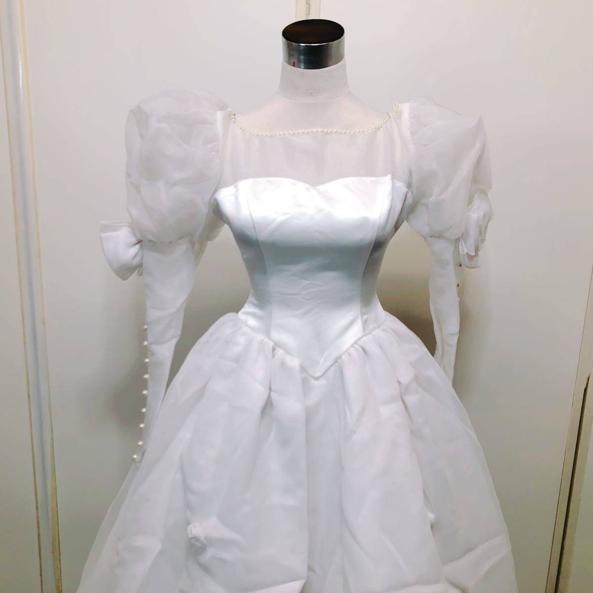 41【中古】Wedding Dress COLOR DRESS ウェディングドレス カラードレス F8020 オフホワイト 7R フラワーモチーフ 刺繍 パール 現状品 _画像3