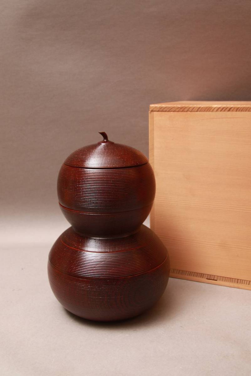うぶだし骨董珍品漆塗り瓢箪型野弁当箱(在銘玉泉堂) (うつわの うぶだし骨董珍品漆塗り瓢箪型野弁当箱(在銘玉泉堂) (うつわの