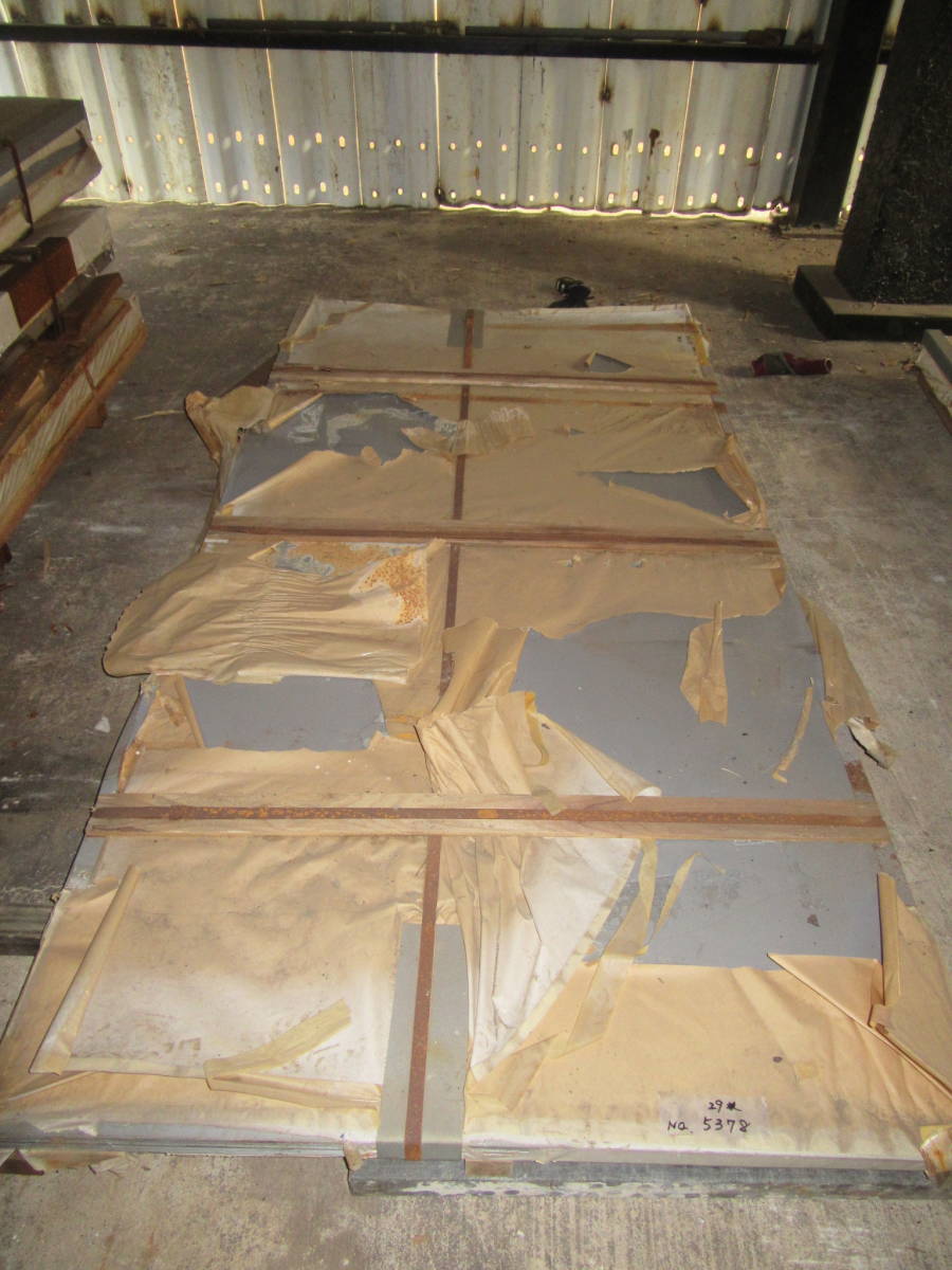  oil .N5378 iron plate 2440.×1230. thickness 1.6. height enduring meal plating steel sheet zinc plating 29 pieces set new goods unused shortage of stock board processing for truck carrier used 1.6. thickness 