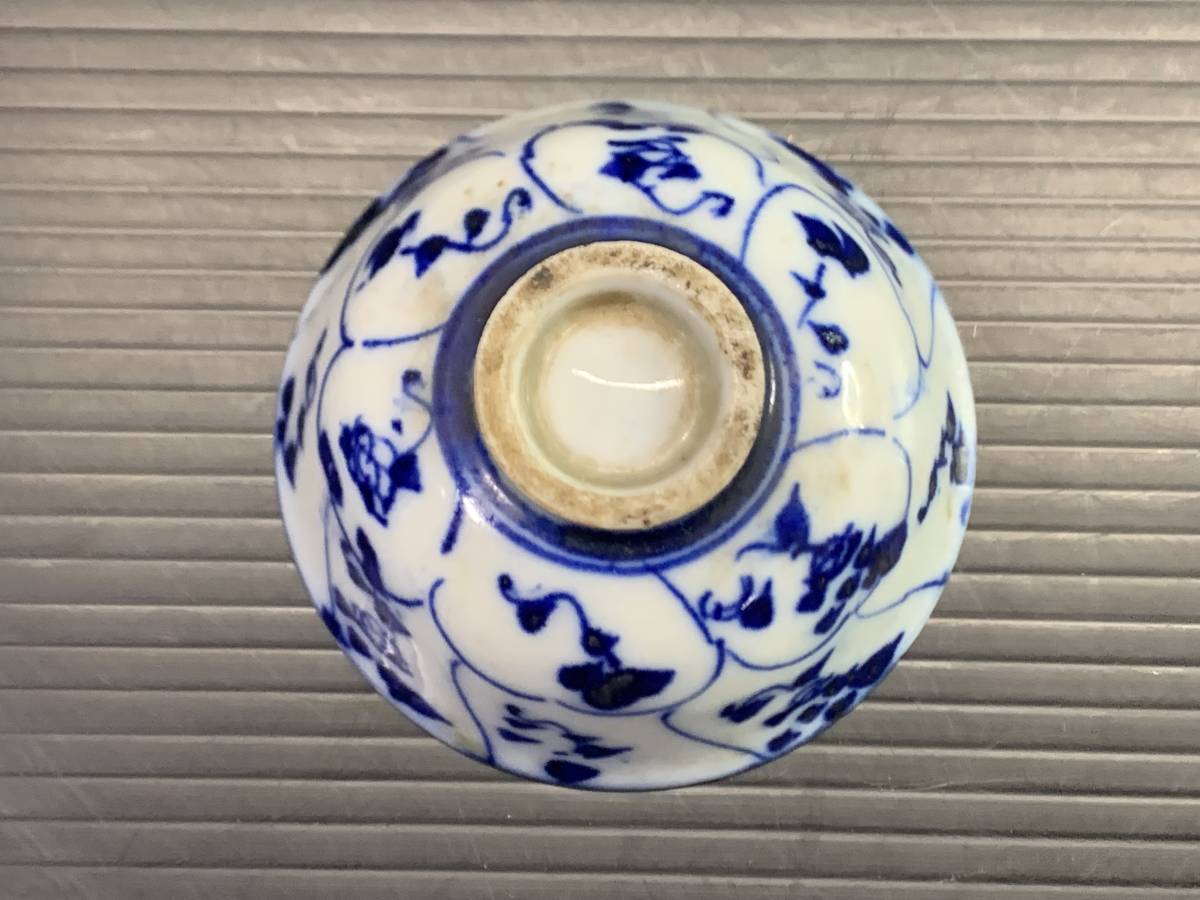 H010 新渡 古染付 唐草文 白磁 小碗 煎茶碗 4客 中国古玩_画像7