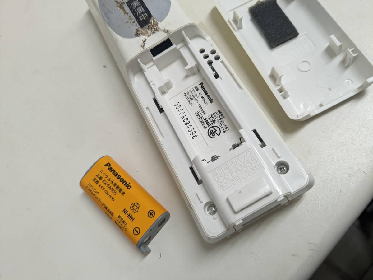 【FB-34-126】Panasonic ワイヤレスモニター子機 VL-WD612　電話子機　バッテリー付属・動作未確認_画像4