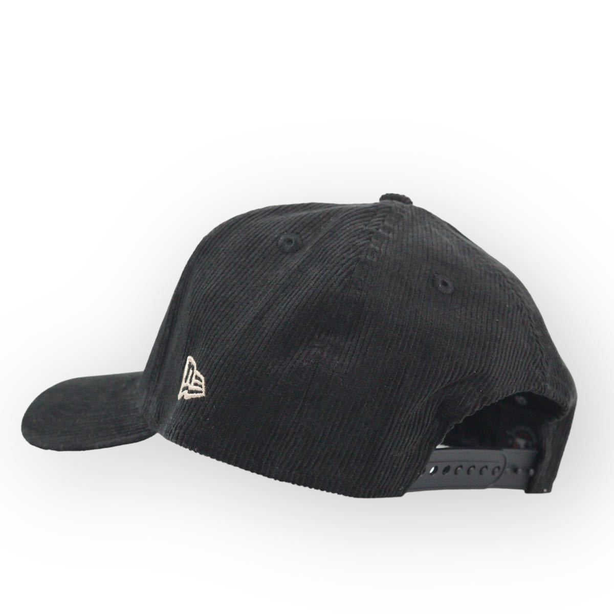 ◆日本未発売◆NEW ERA 9FORTY NY コーデュロイ　　スナップバック　キャップニューヨークヤンキース　CAP ニューエラ　　ゴールドロゴ