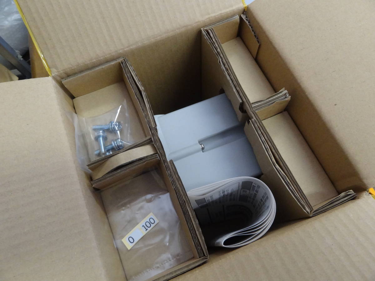 未使用 azbil アズビル ECM3000F0100 コントロール モーター 未使用 azbil アズビル ECM3000F0100 コントロール モーター