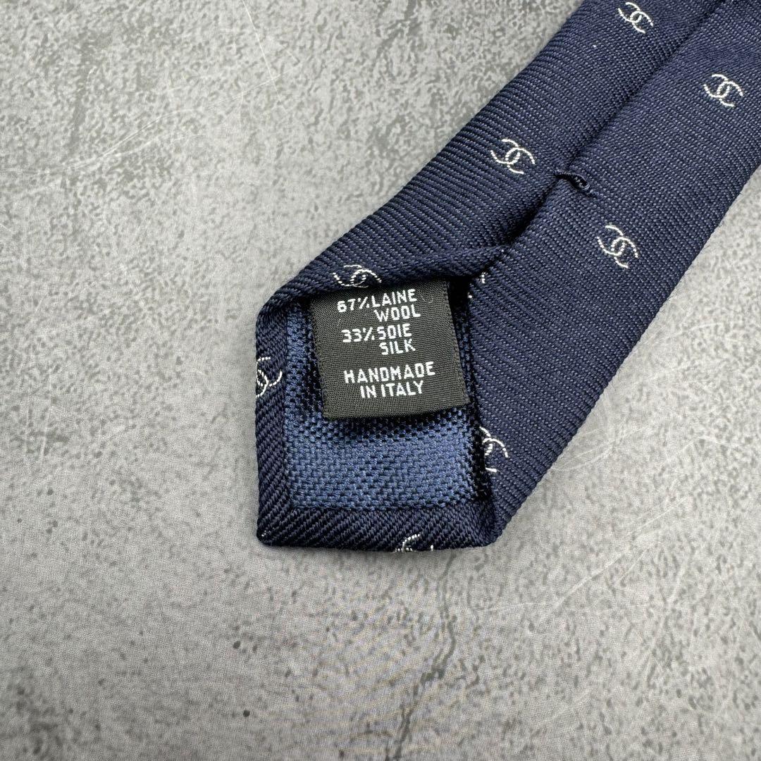 極美品 送料無料 CHANEL シャネル 現行タグ ネクタイ 高級シルク 極美品 送料無料 CHANEL シャネル 現行タグ ネクタイ 高級シルク