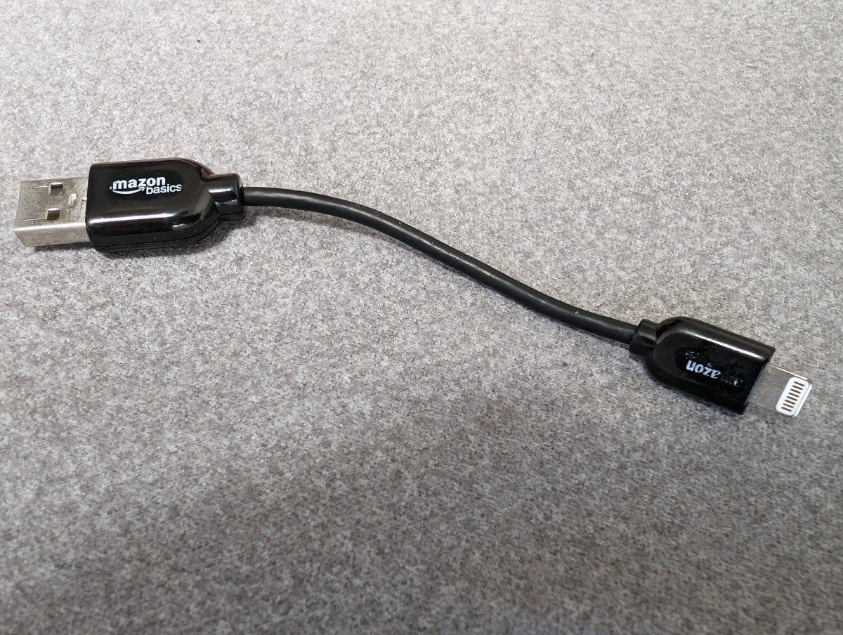 AmazonベーシックApple認証(Made for iPhone 取得)  Lightning USBケーブル 約10cm
