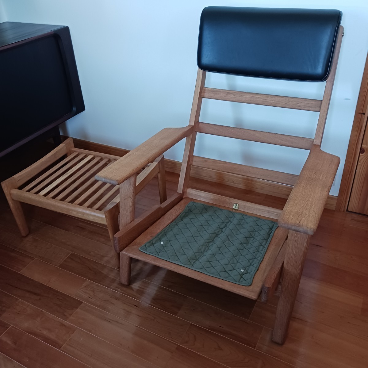 249500円 『Model GE290A』 Highback chair and『GE290S 249500円 『Model GE290A』 Highback chair and『GE290S