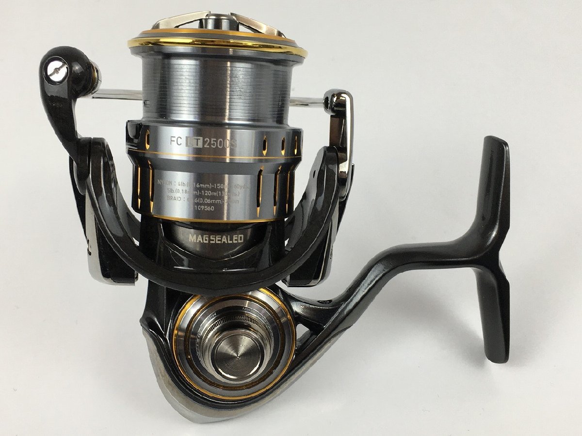 ダイワ 21 ルビアス エアリティFC LT 2500S 中古 DAIWA/LUVIAS AIRITY/スピニングリール/釣り/リール/ T6819 wa◇119_画像3