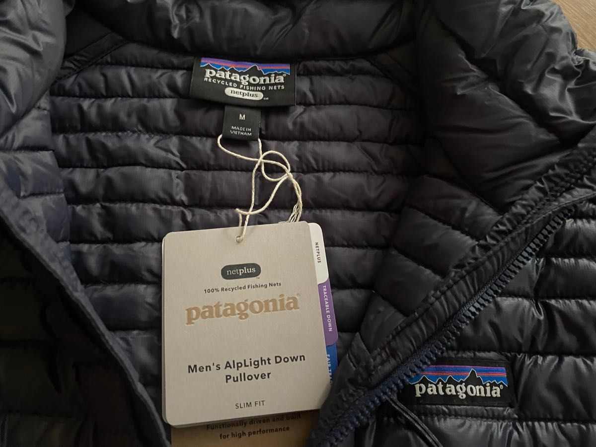 新品 patagonia パタゴニア アルプライト ダウン Mサイズ プル 新品 patagonia パタゴニア アルプライト ダウン Mサイズ プル