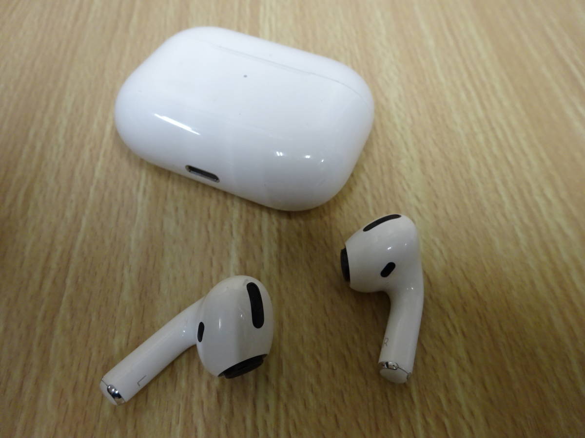 （く-L-1729） Apple AirPodsPro アップル エアーポッズプロ A2190 A2083 A2084 第1世代 Bluetooth 動作確認済み かすかに雑音あり 中古