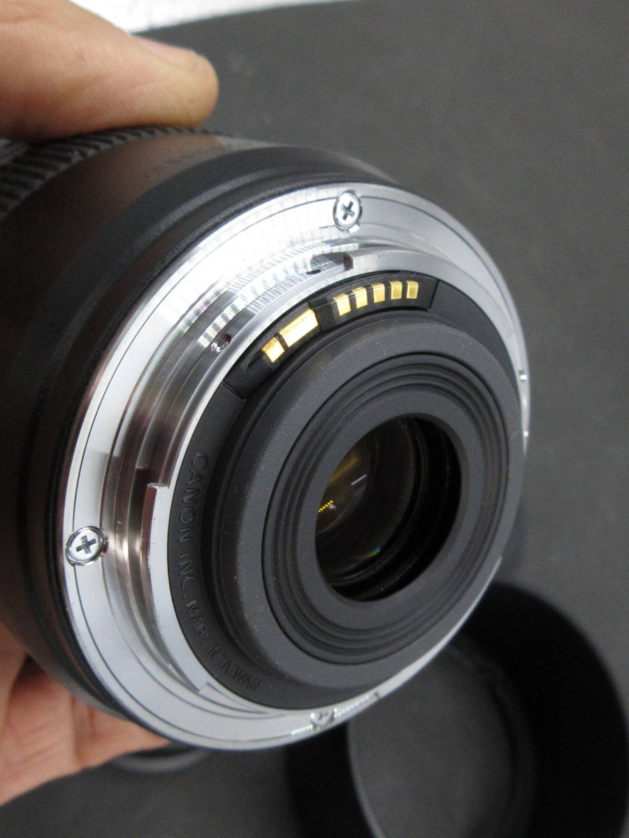 極美品 完動 Canon MACRO LENS EF-S 60mm F2.8 USM フード付きレンズ_画像5