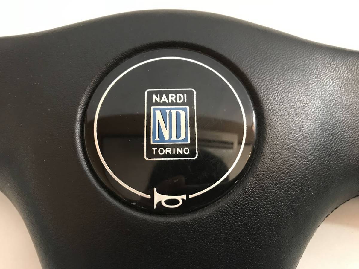 ☆NARDI ナルディ ステアリング 直径約36.5cm ブラック カー用品 カスタマイズ イタリア製 TORINO_画像2