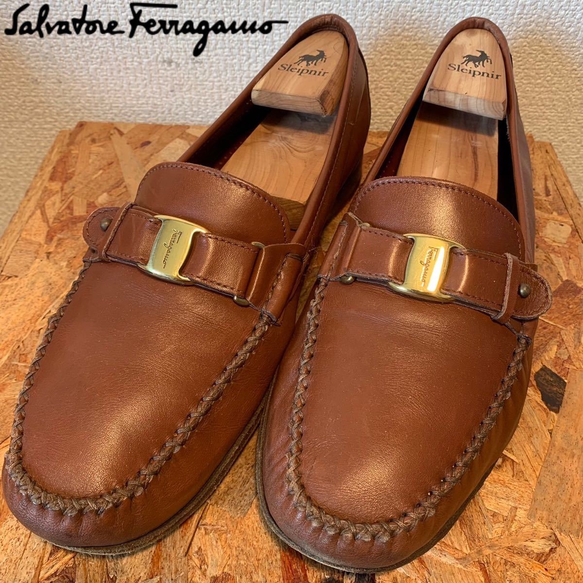 (452)salvatore ferragamo サルバトーレフェラガモ【9EE(27cm相当)】茶 タッセルローファー 革靴 紳士靴 カジュアル