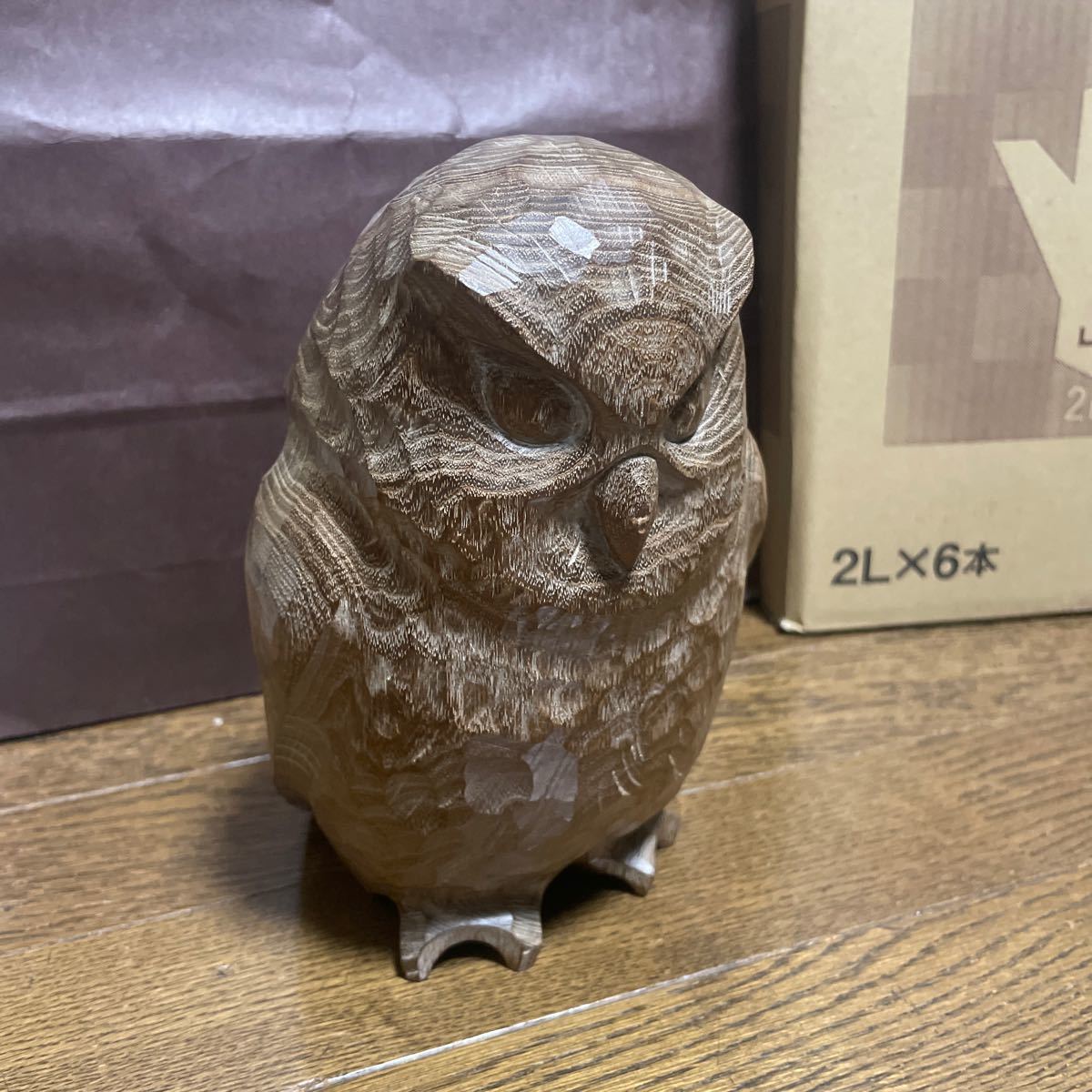 三好純男作 『北海道シマフクロウ』 塊(縁寿)エンジュの木 三好純男作 『北海道シマフクロウ』 塊(縁寿)エンジュの木