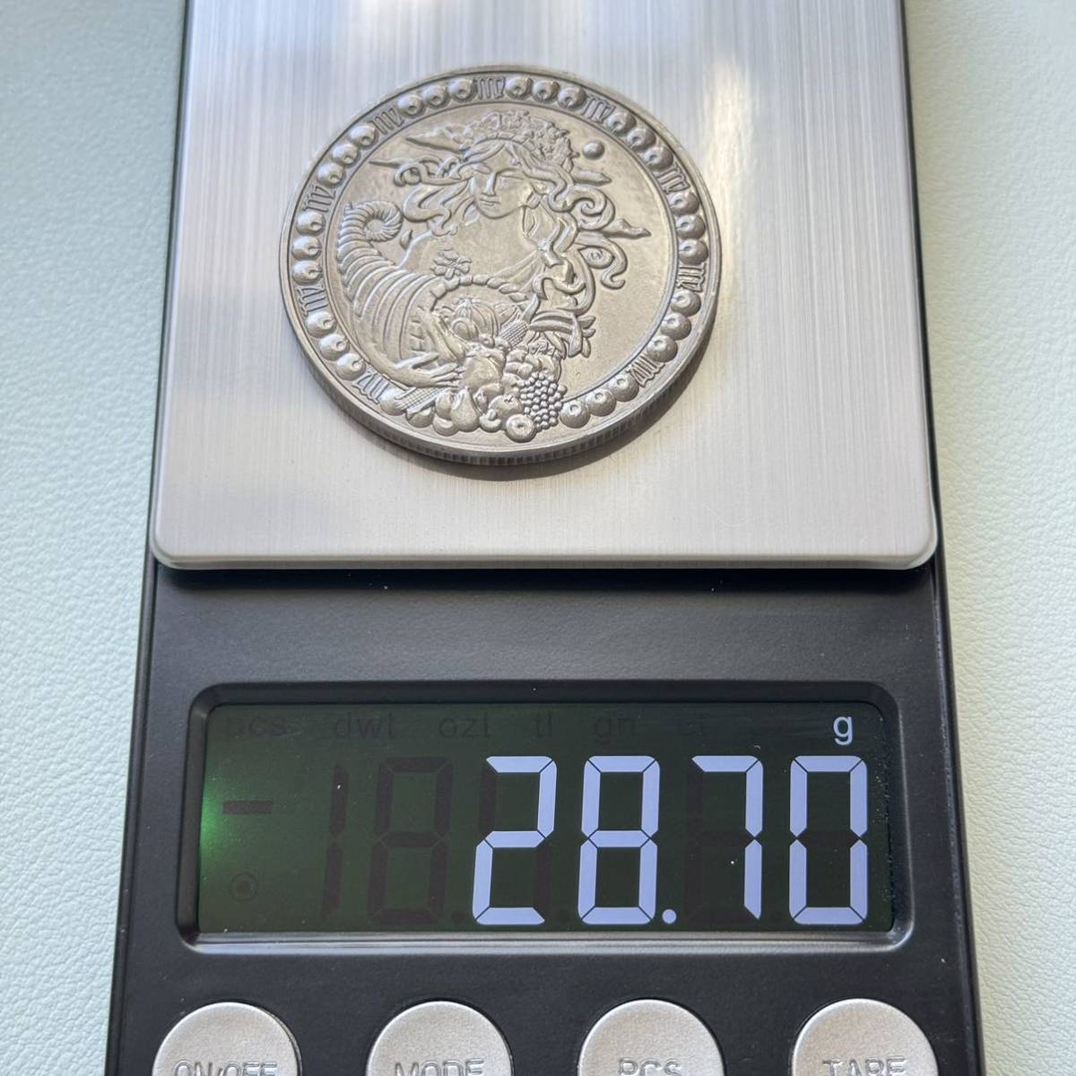 黄道十二の宮　おとめ座（Virgo）　記念メタル　アンティーク　コイン　硬貨　収納ケースあり_画像4