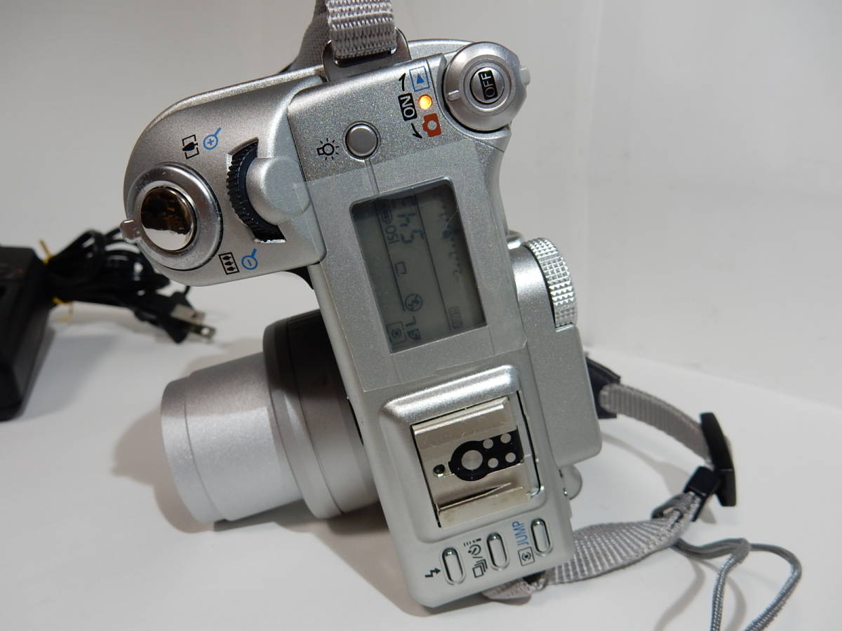 キヤノン CANON POWER SHOT G6 　メモリ(2GB)付き　デジタルカメラ_画像4