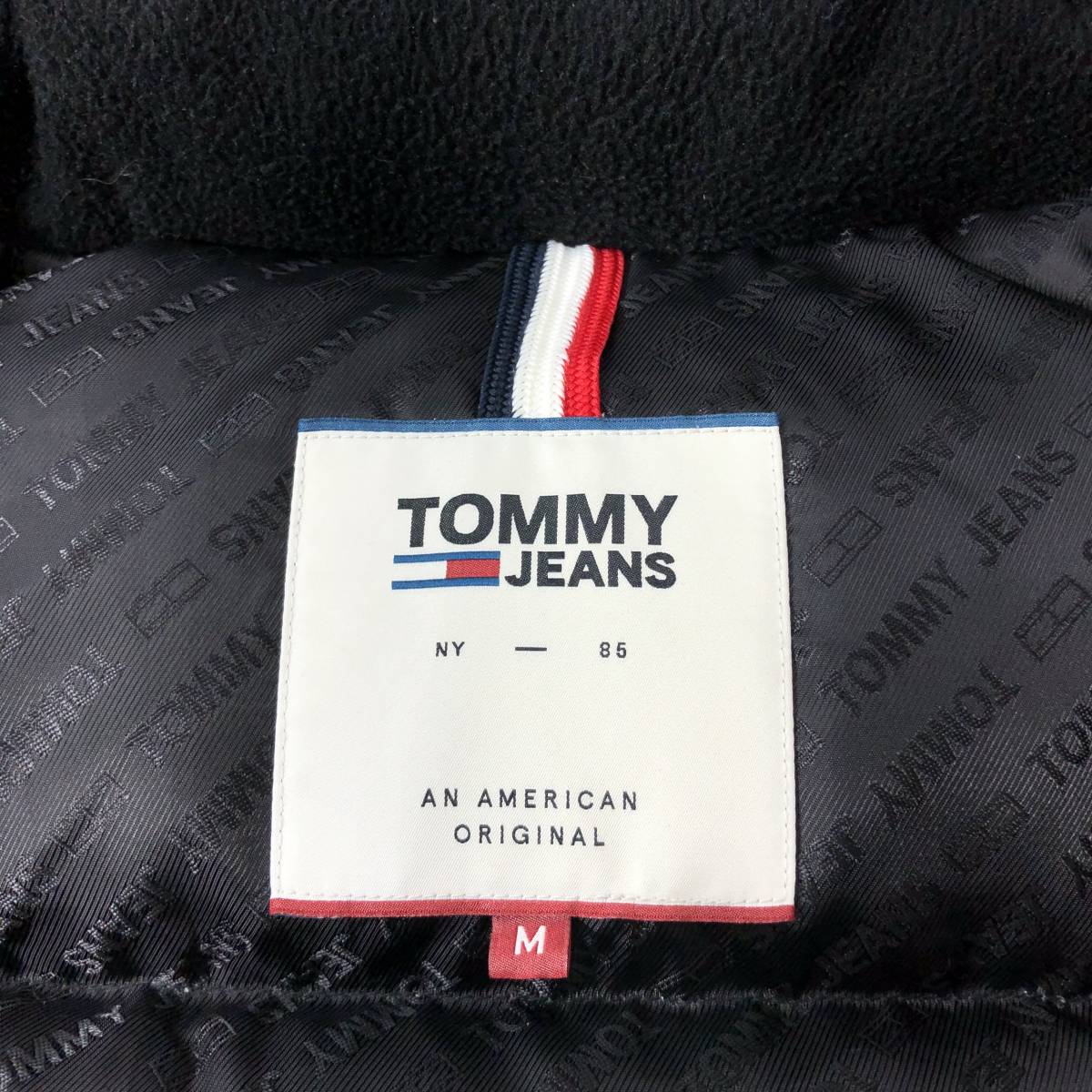 お洒落ダウンジャケット★トミーヒルフィガー【TOMMY HILFIGER】フード レディース M アウター 極暖 保温性◎ 厚手 フェザー 冬 黒 F13　_画像5