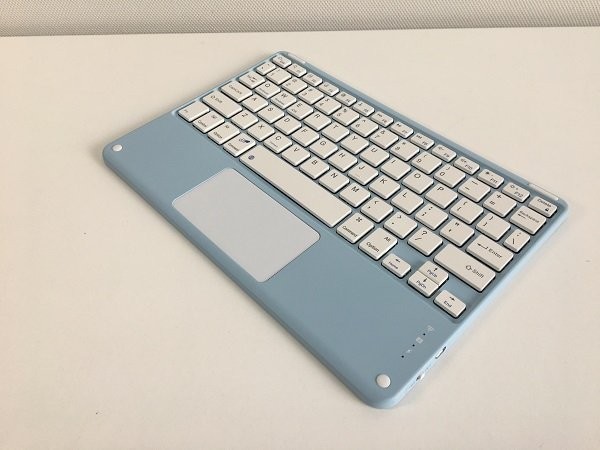 1円スタート GOOVEN ワイヤレスキーボード タッチパッド付き iPad Pro11 2022 2021 2020 2018 Bluetooth マグネット ブルー A03012_画像2