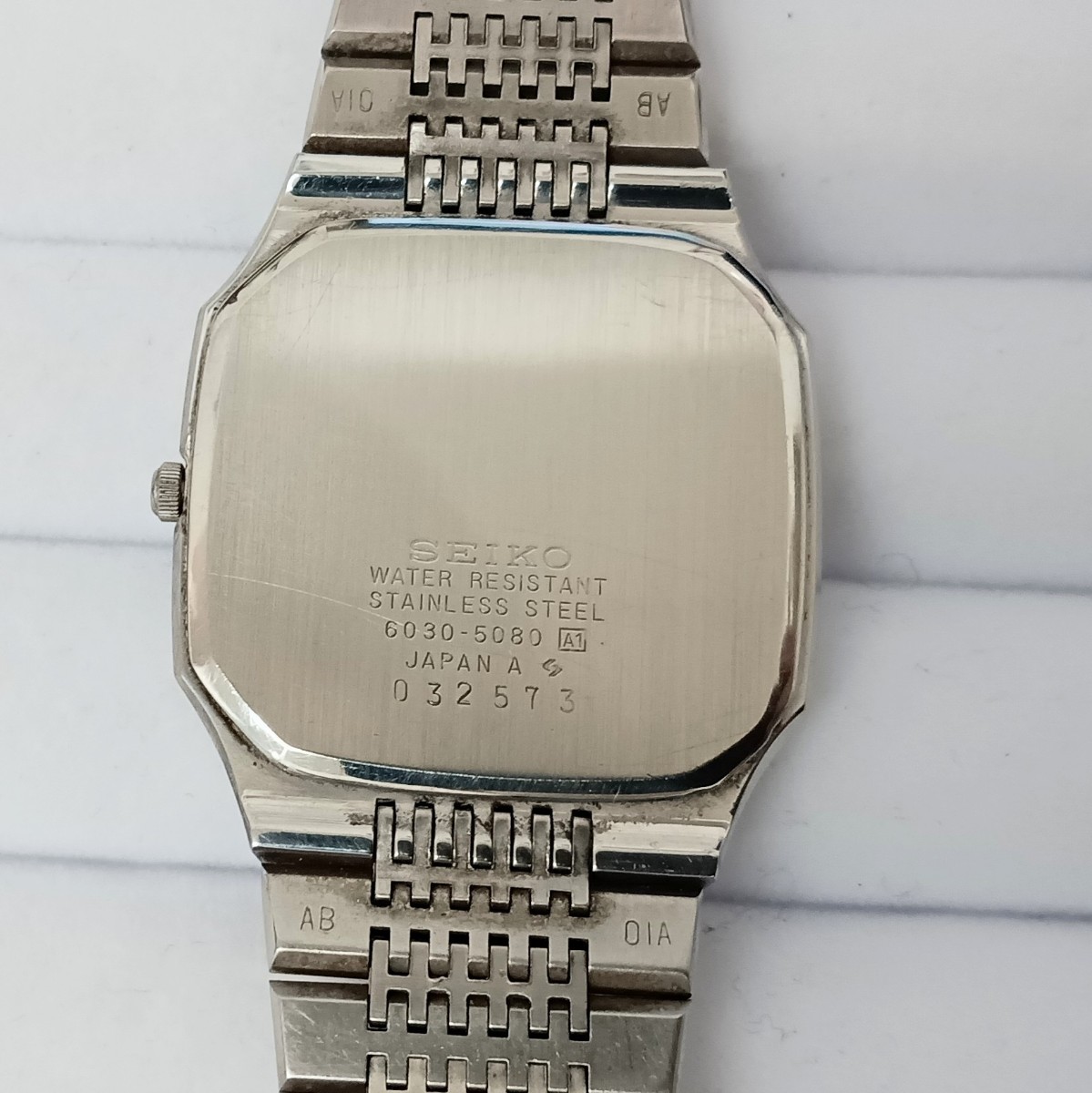 SEIKO セイコー 6030-5080 黒文字盤 シルバー スクエア クオーツ SEIKO セイコー 6030-5080 黒文字盤 シルバー スクエア クオーツ