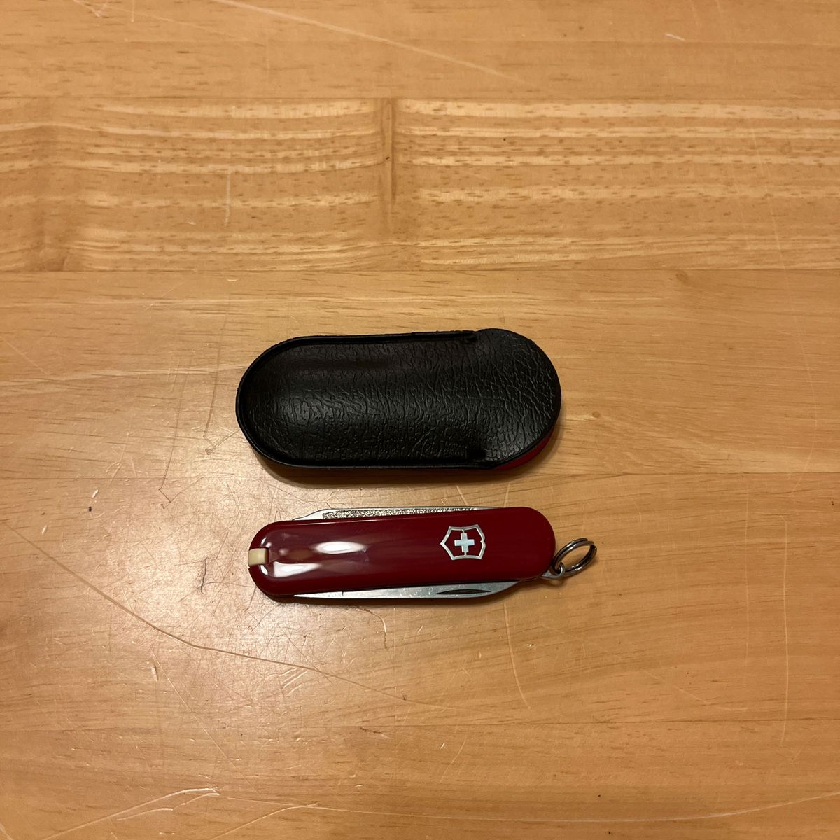 ビクトリノックス　スイスアーミーナイフ　ケース付き　VICTORINOX ROSTFREI