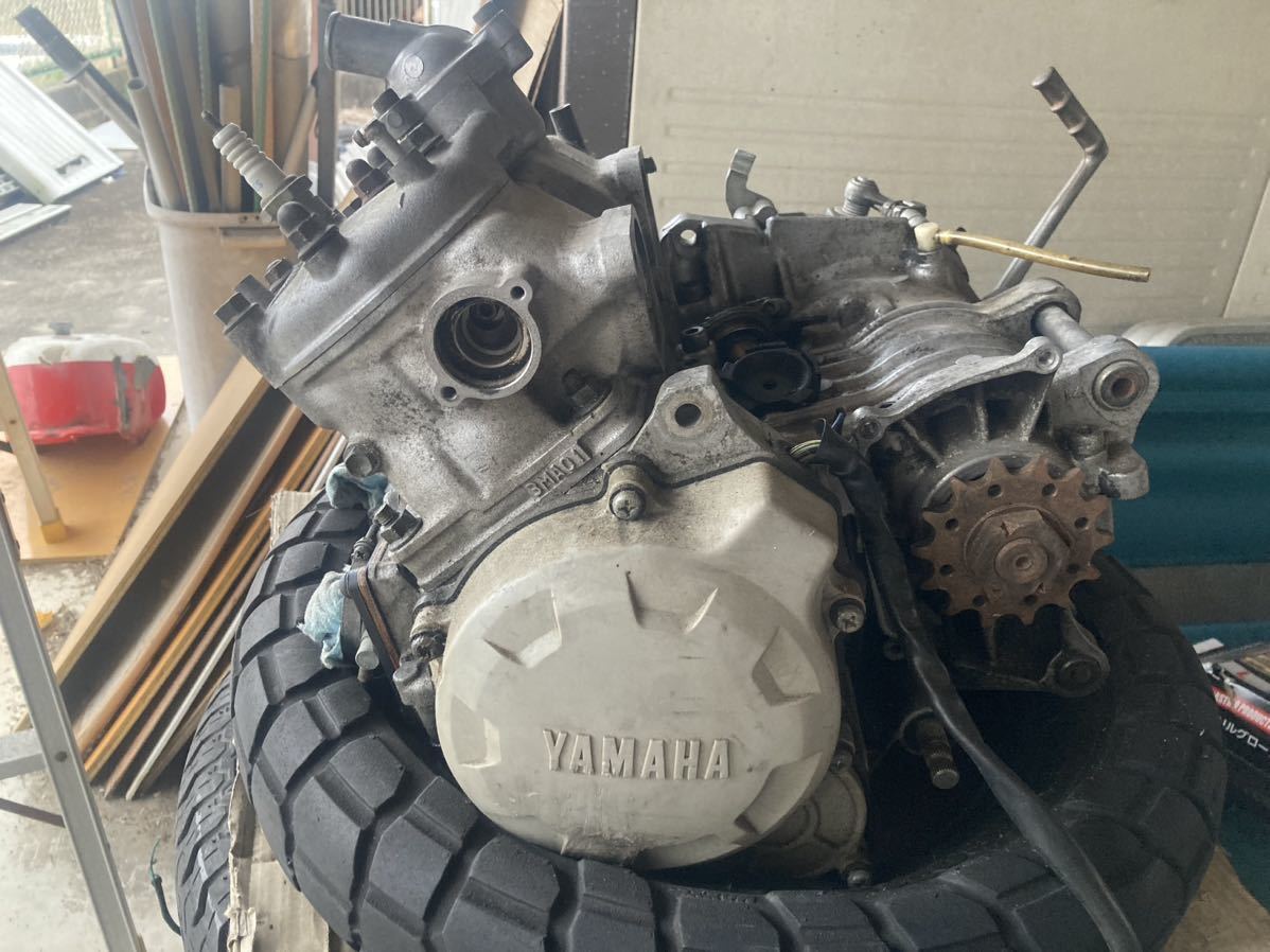ヤマハ　TZR250 3MA 前期　エンジン　ジャンク_画像1