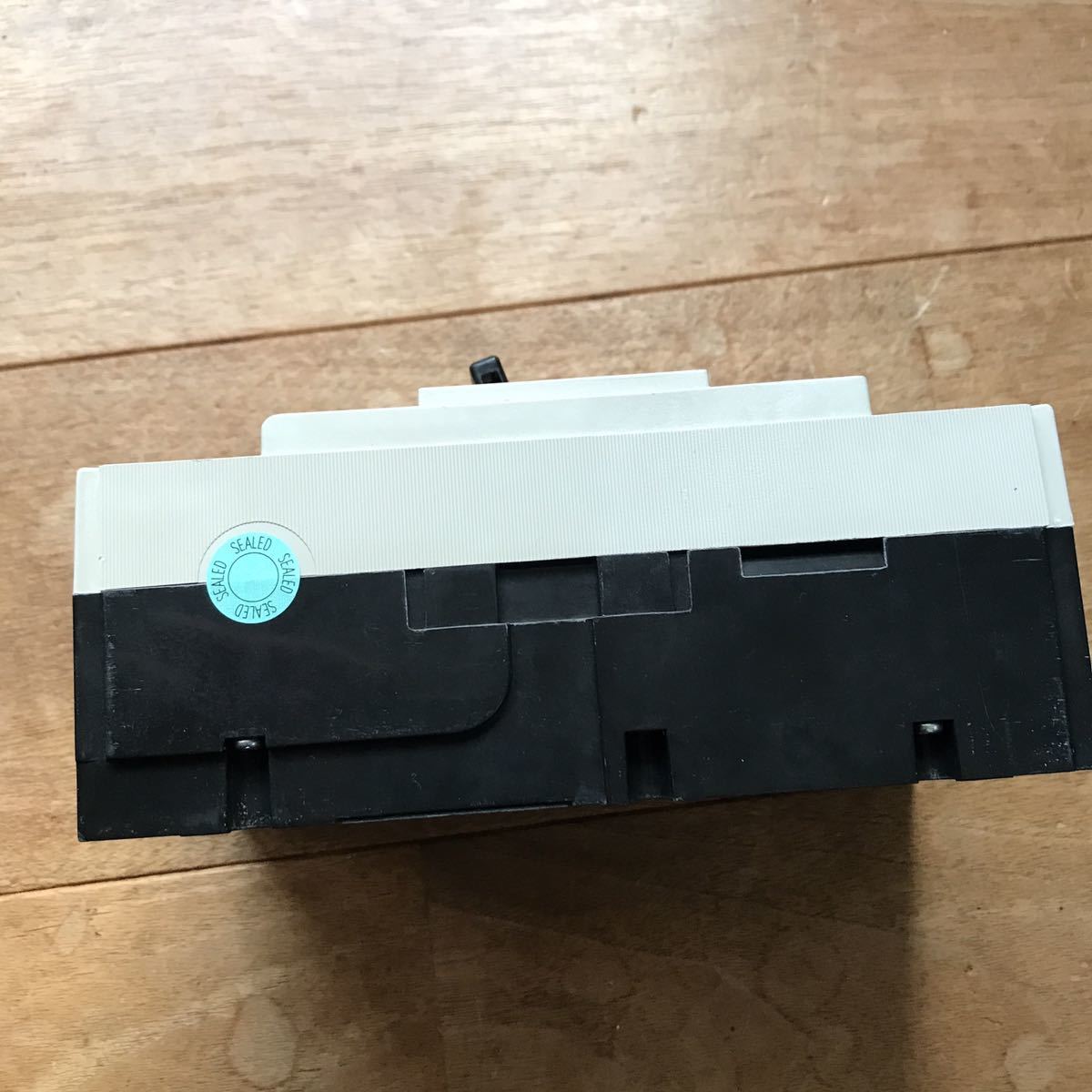 送料無料】 漏電ブレーカ 漏電遮断器 三相 3P 3極 定格250A 三菱 送料無料】 漏電ブレーカ 漏電遮断器 三相 3P 3極 定格250A 三菱