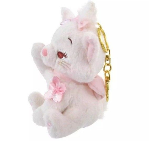 ディズニーストア サクラ マリーちゃん ぬいぐるみキーチェーン ディズニーストア サクラ マリーちゃん ぬいぐるみキーチェーン