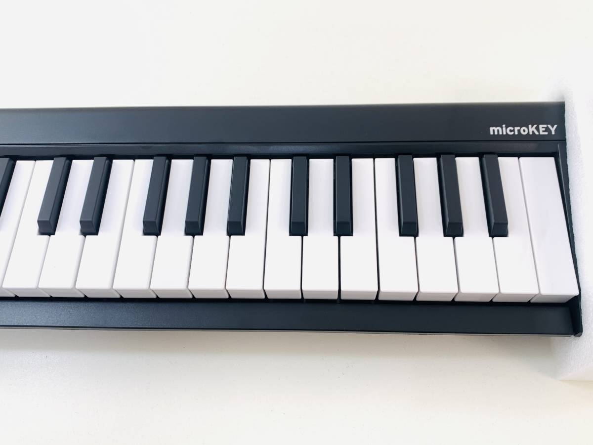 美品■KORG コルグ MIDIキーボード USB接続 microKEY2-37 マイクロキー2 37鍵盤_画像3