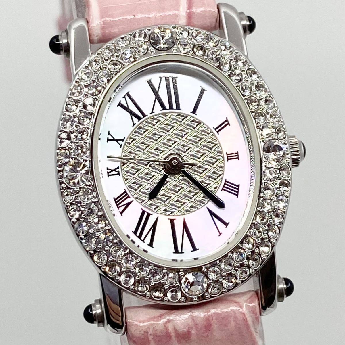 HARDY AMIES 腕時計 ストーンベゼル シェル オーバル ローマン 3針 クォーツ quartz シルバー ピンク レザーベルト ハーディエイミス D103の画像4
