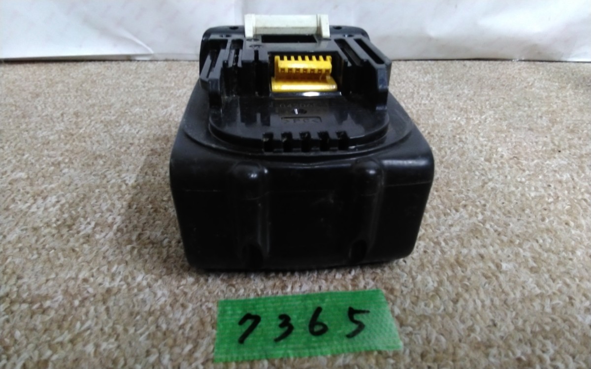 7365 ジャンク品送料520円 マキタ 14.4v 純正品 リチウムイオンバッテリ BL1430 makita Li-ion バッテリー 電動工具 ツール_画像2