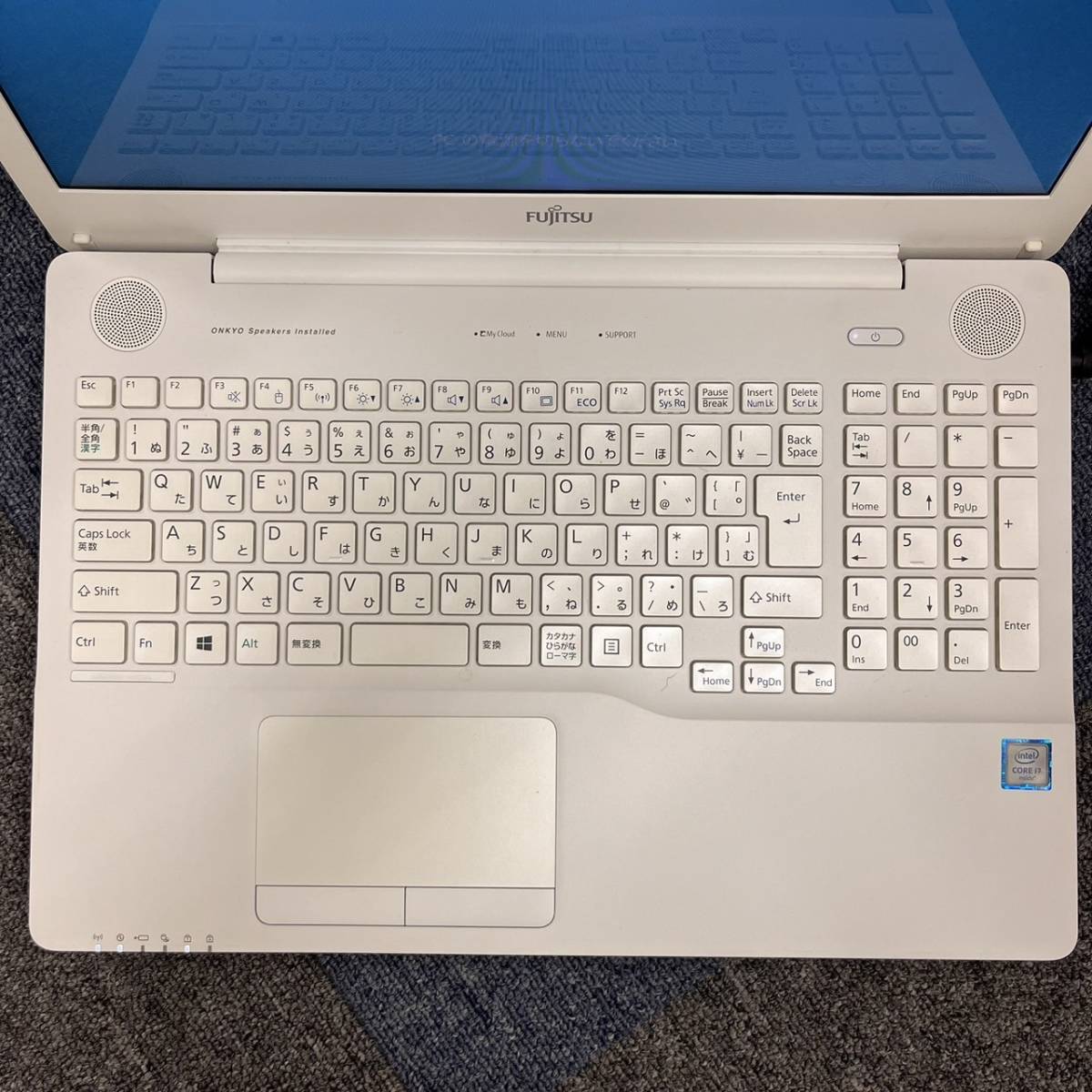 【稼動品】FUJITSU 富士通LIFEBOOK AH50／X FMVA50XWP プレミアムホワイト Windows10 i7-6700HQ ノートパソコン_画像3