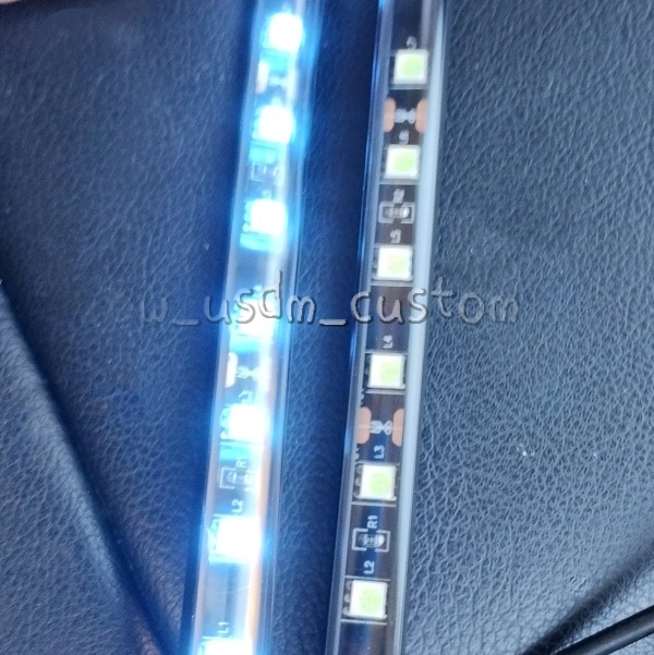 12V 24V フロアライト 2本セット USB給電 フットランプ アイスブルー 車内 足元 間接照明 装飾 LEDテープライト ダンプ 汎用 訳あり_画像7