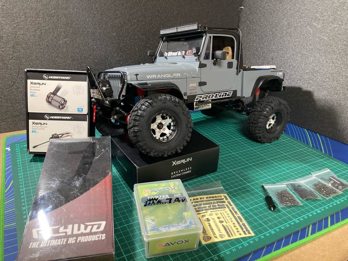 【送料無料】RC4WD カスタム　ラングラーシャーシ　メカ付き　豪華OPパーツ多数　直ぐ遊べます！　【クローラー】_画像1