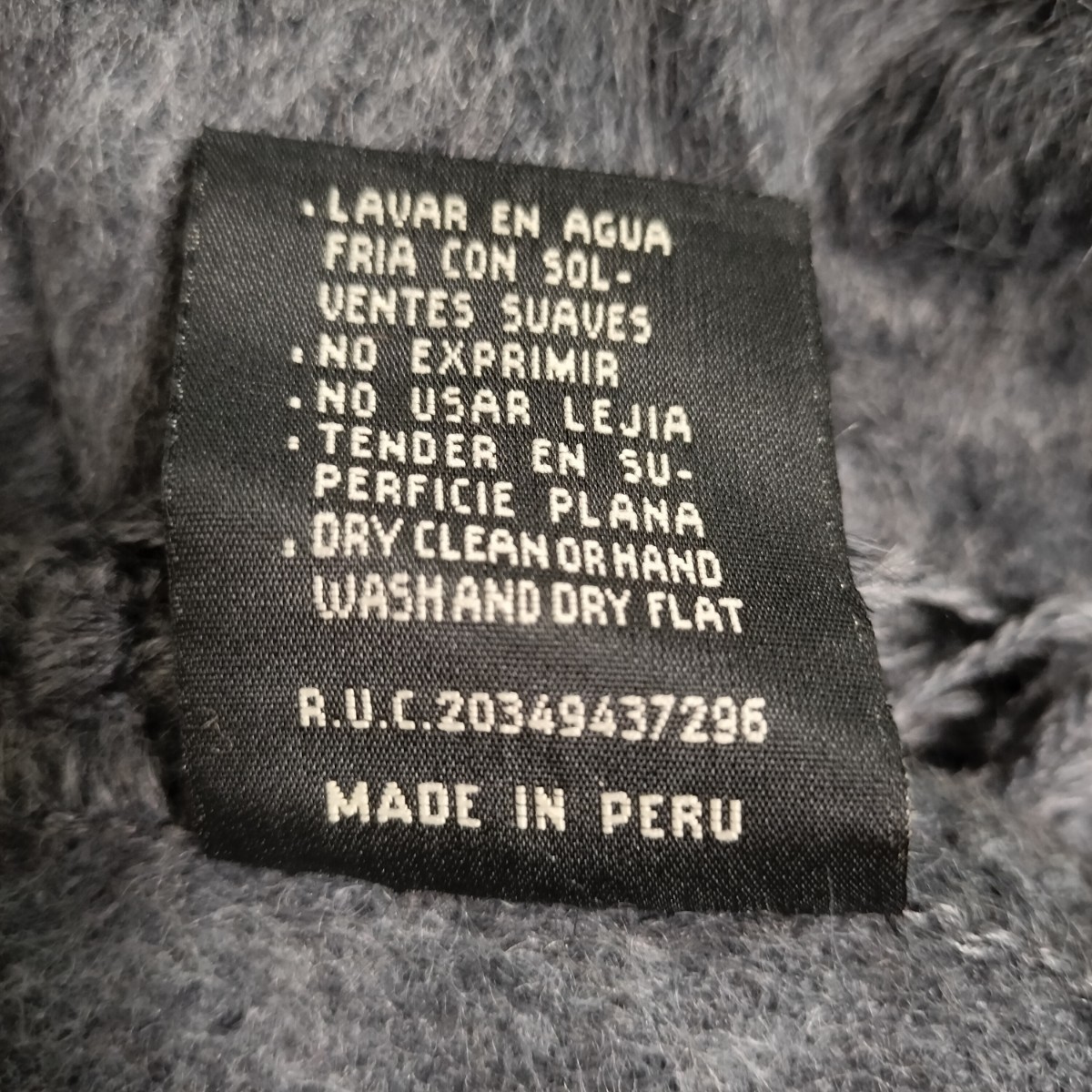Alpaca Camargo　アルパカ　スプリット ショール　ポンチョ　マント　Made in Peru　本場ペルー製_画像4