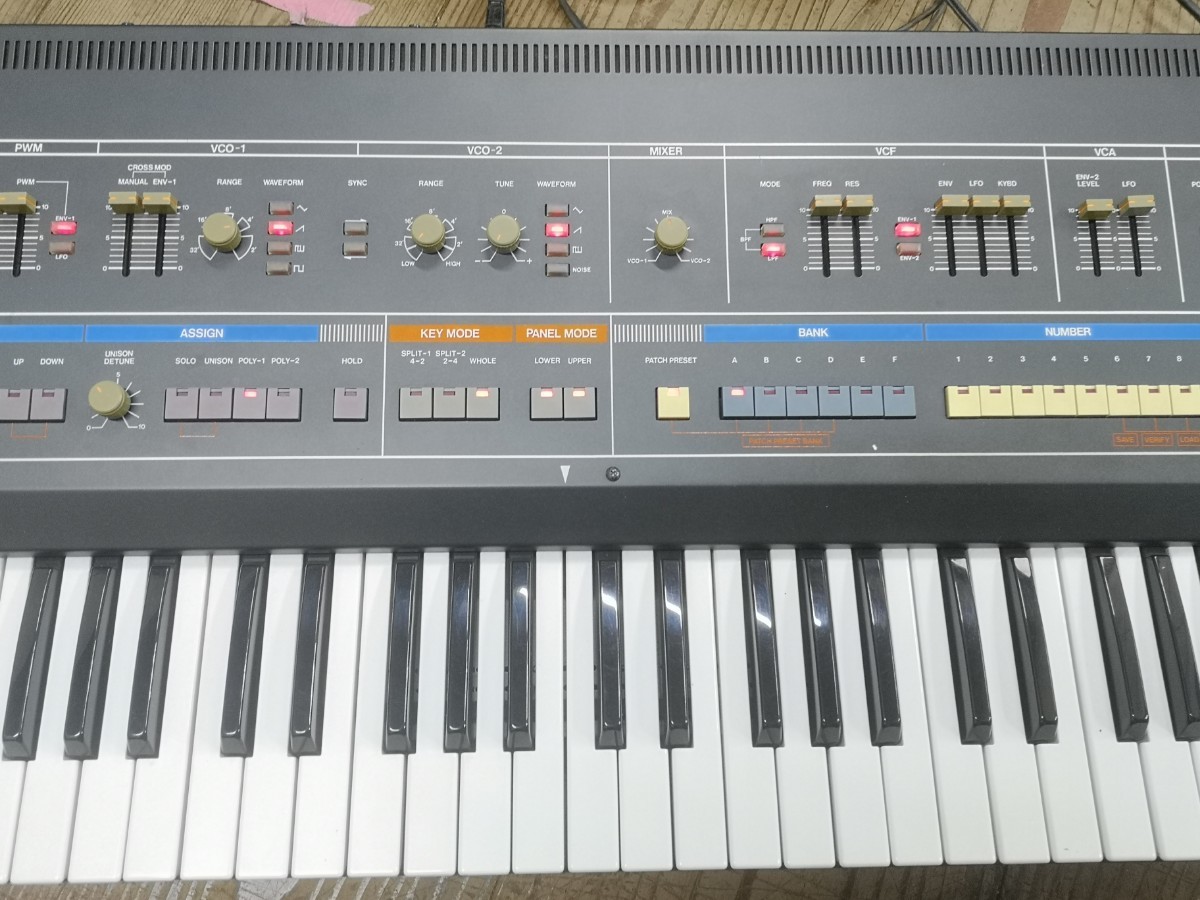 希少 Roland JUPITER-6 キーボード ケース付き 1726_画像7