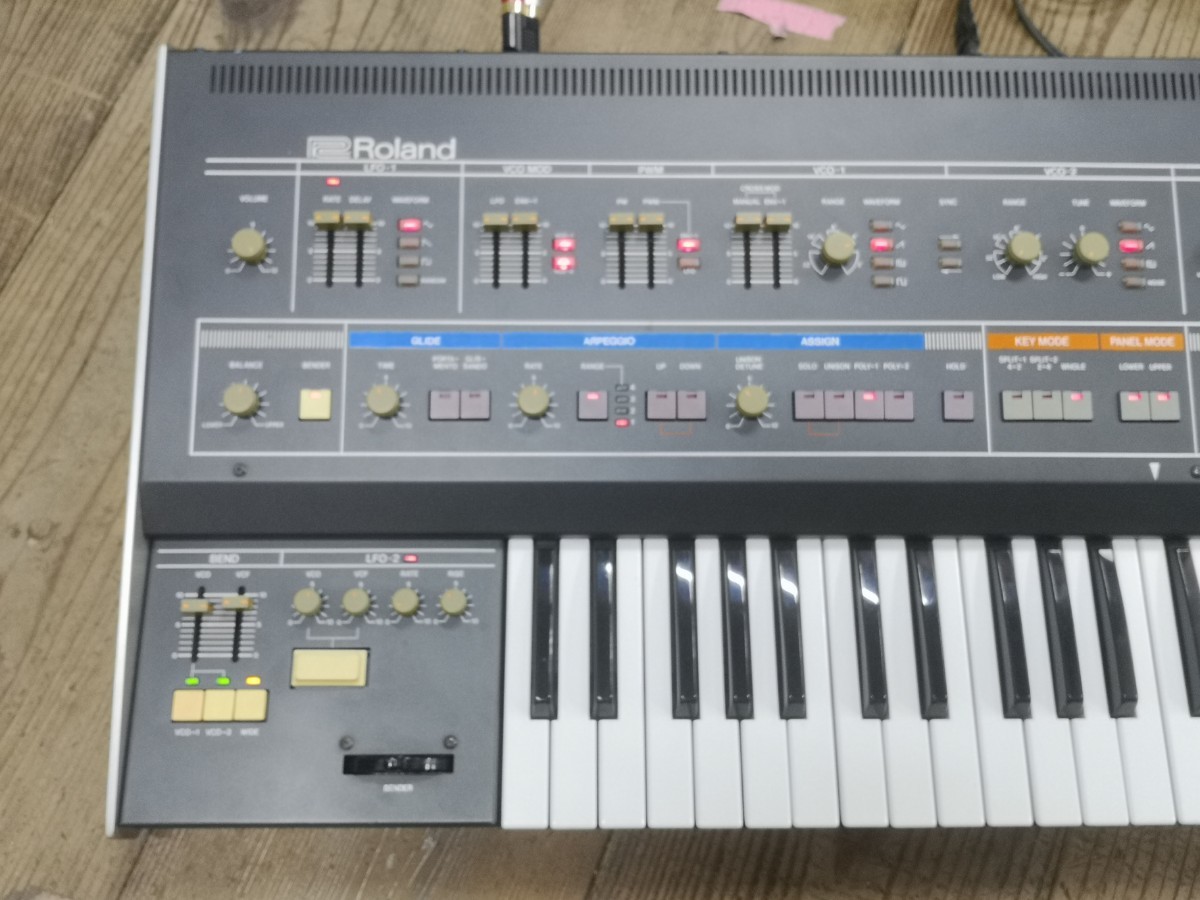 希少 Roland JUPITER-6 キーボード ケース付き 1726_画像6