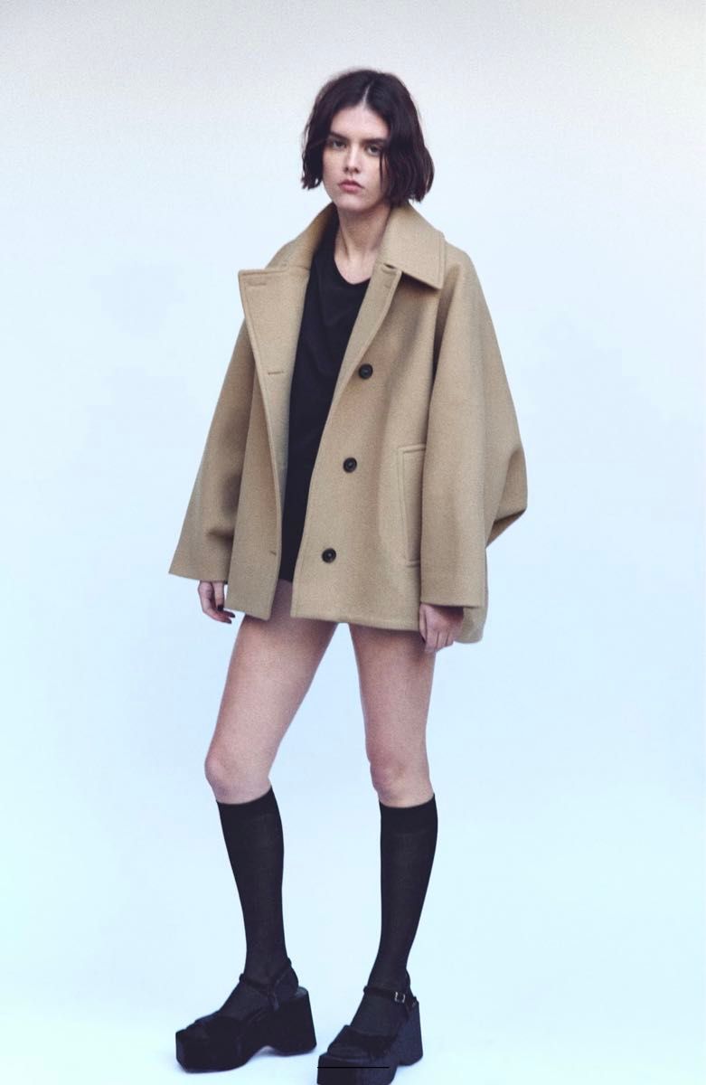 ZARA オーバーサイズショートウールブレンドコート 新品未使用 ZARA オーバーサイズショートウールブレンドコート 新品未使用