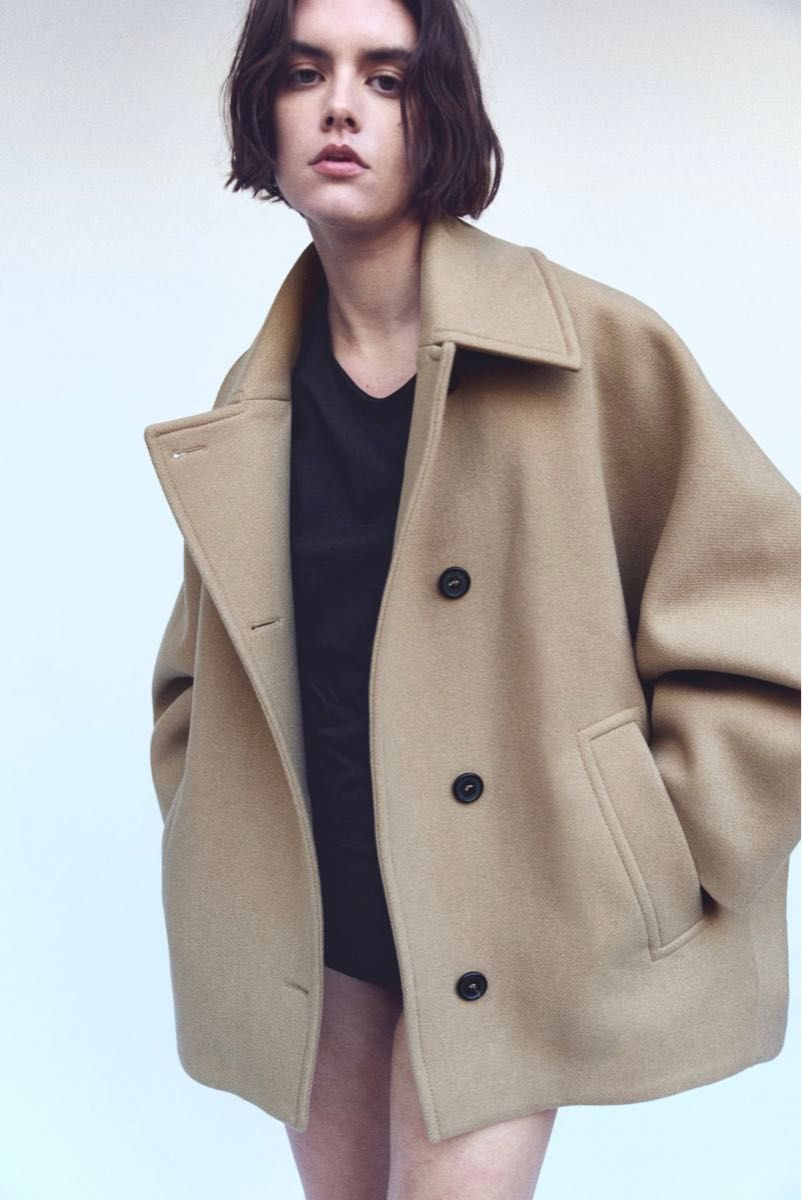 ZARA オーバーサイズショートウールブレンドコート 新品未使用 ZARA オーバーサイズショートウールブレンドコート 新品未使用